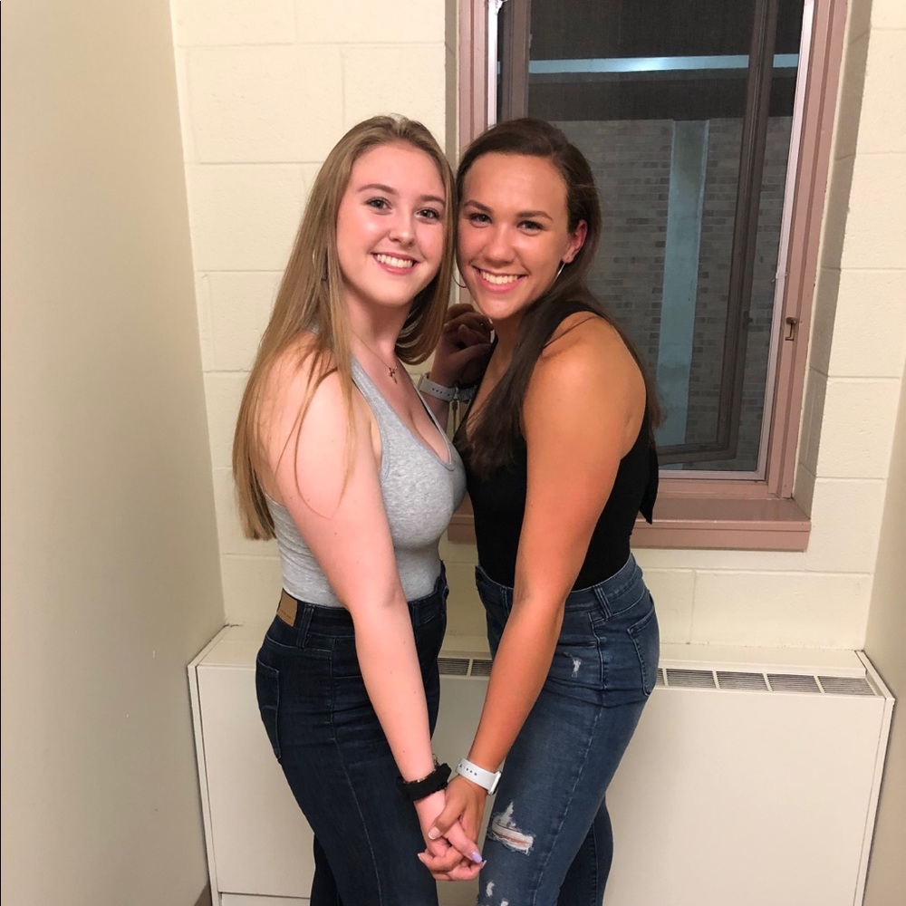 Meet your Posher, Victoria